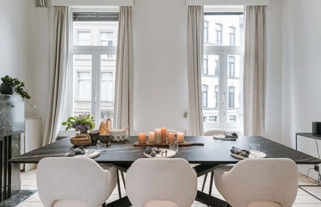 Charming House in the City of Antwerp With Parking - Foto 15