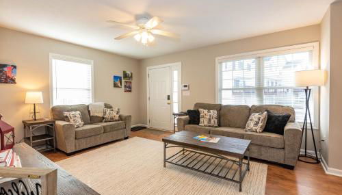Hoosier Happiness, Too! 3 Bedroom Suites Near IU & Downtown - Foto 3