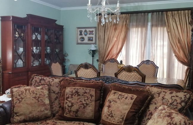 Helen's family home - Photo 25