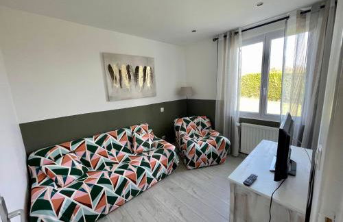 Face Chateau de Chaumont sur loire Gîte La Rapinière - Foto 12