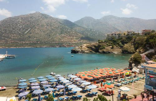 Sea-esta Beach House, Beachfront Residence & BBQ, By ThinkVilla - Foto 4