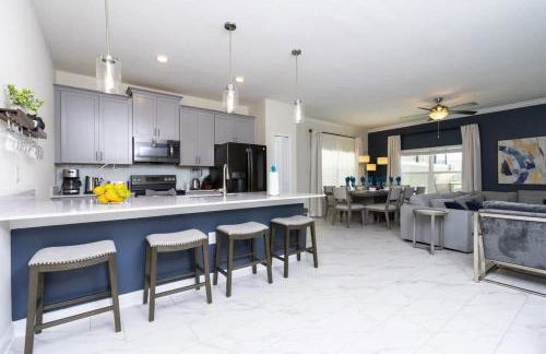 Luxurious Family-friendly 5 Bd 12 Guests w Screened Pool Close to Disney - Foto 36