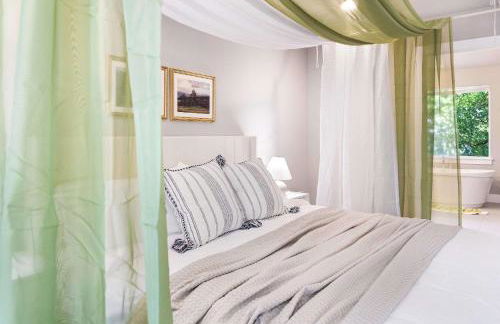 Modern Kirkland 4BR Family Oasis Kids Paradise - Photo 46