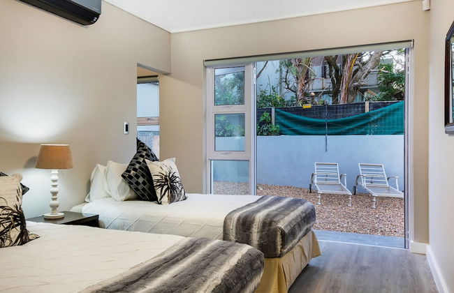 Camps Bay Holiday Apartment in Secure Complex With Private Pool and Parking Houghton Views - Foto 53