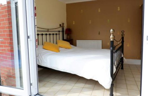 Colchester Sunny Apartment with Pool and EV Car Point - Foto 3