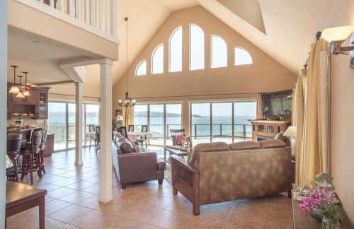 Tide Pool! PERFECT Location! AMAZING views! Short Walk to Beach! Hot Tub!! Game Room!! BBQ!! Fast WiFi!! Dog Friendly! - Foto 14