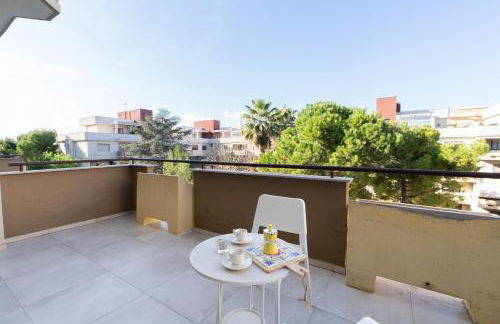 Trani with view - roomy apartment with balconies - Foto 11