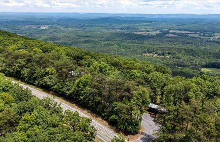Peaceful Mountain Tiny Home with Breathtaking Valley Views & Fireplace Near Lookout Mountain, Menlo GA - Foto 39