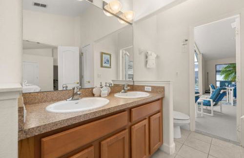 Peaceful yet perfect location, private pool home - Foto 42