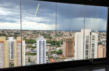 Flat de Luxo c/ Quarto Privativo 21º Andar Vertigo - Foto 9