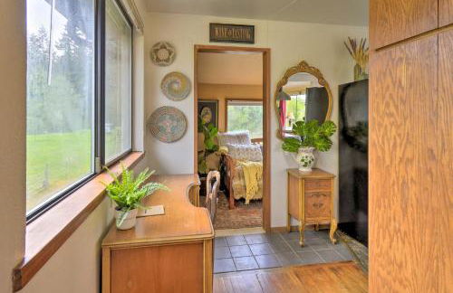 Peaceful Cabin on Horse Farm, 5 Mi to Town! - Foto 10