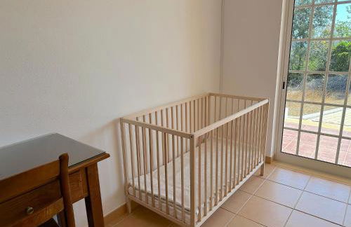 BnB Homes Luxurious Villa Stardust with Swimming pool & BBQ for Family Fun - Foto 21