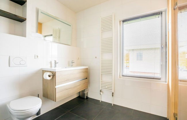 Brand new Luxury Villa on a Small-scale Park With its own Jetty - Photo 56