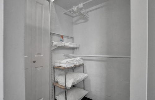 Fun Location! 1 block to Las Olas Pool & Parking - Foto 32