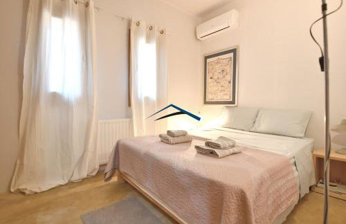 The Charming Waterfront Retreat, with a swimming pool & direct access to the sea, ideal for large families, or a group of friends - Foto 51