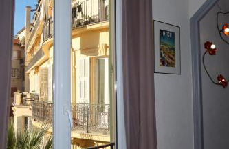 Charming studio overlooking a beautiful garden - Foto 4