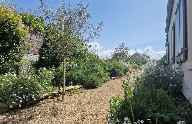 Comfortable Holiday Home on Large Garden Plot in Locquirec - Foto 14