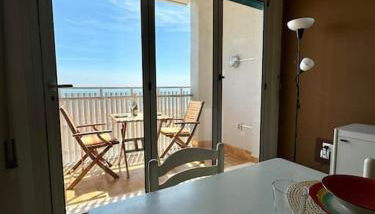 Appartamento fronte mare con terrazzo e parcheggio privato - Foto 4