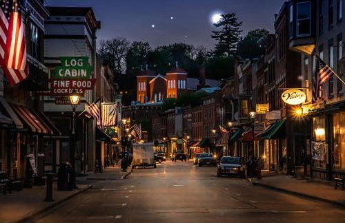 Peaceful 2-bedroom townhome retreat w/wooded view - Foto 37