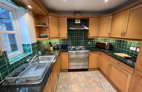 2 Bedroom Apartment, Free Parking, WiFi & Netflix - Foto 22