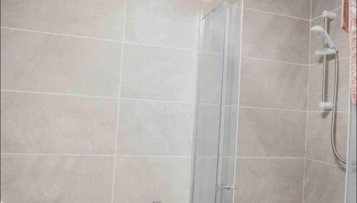 Glasgow City - 1 Bedroom Apartment - Foto 3