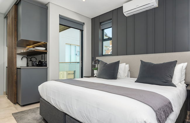 One Calais Luxury Apartments - Photo 27