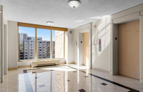 UrbanDelight Crystal City Mins to DC Free Parking - Foto 28