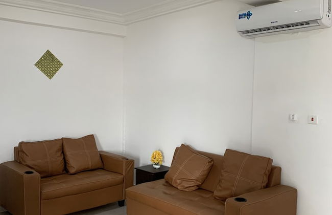 Central Reservations Apartment - Photo 21