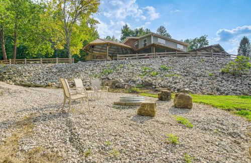 Waterfront Escape in Cub Run with Deck and Hot Tub! - Foto 30