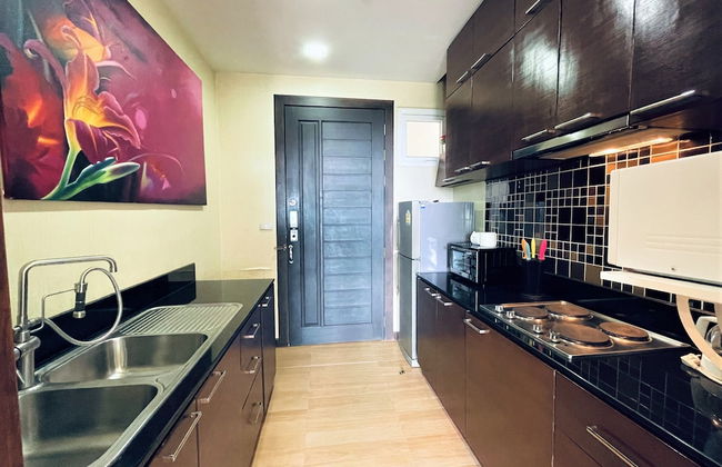 Sea and Sky Condominium by Lofty - Photo 11