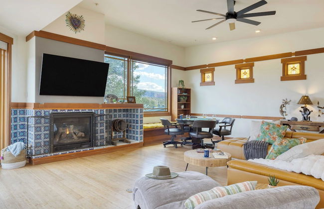 Cathedral View by Avantstay Pool Table + Hot Tub - Photo 11