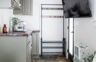 Cabin and Casita Near Rosyln and Suncadia Hot Tub, Game Room, Firepit, Sleeps 11 - Photo 26