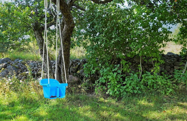 Idyllic Family Retreat Close to the Sea - Photo 23