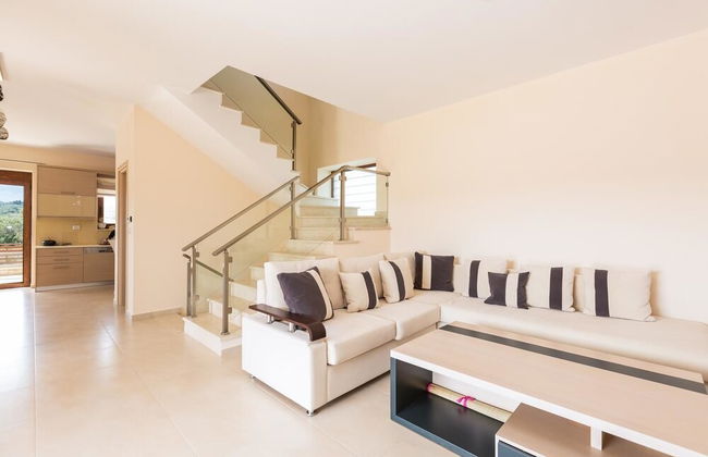 Levanta Luxury Stone Villa - Photo 15