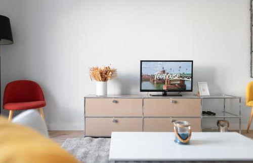 T2 Havre de Paix centre ville Toulouse - Parking privé - Métro & TRAM Palais de justice 2min - Foto 6