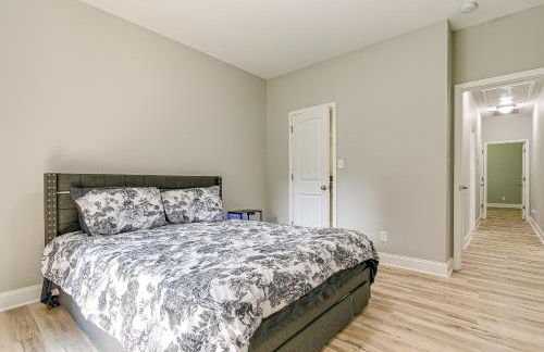 Secluded 18-Acre Retreat in Staley with Game Room - Foto 17