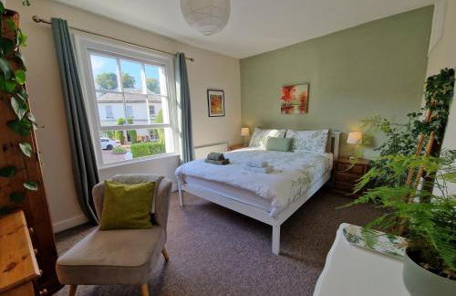 West Street Views #2 - Central apartment with home office - Photo 1