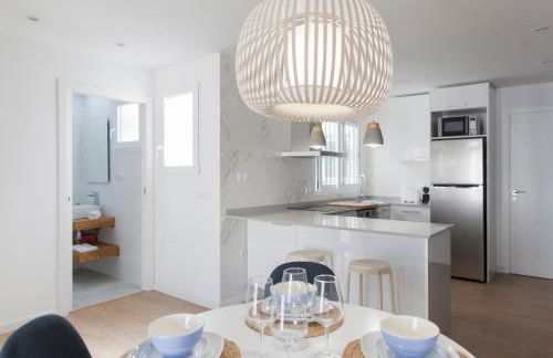 FLORIT FLATS - Apartment Torres de Quart II - Photo 8