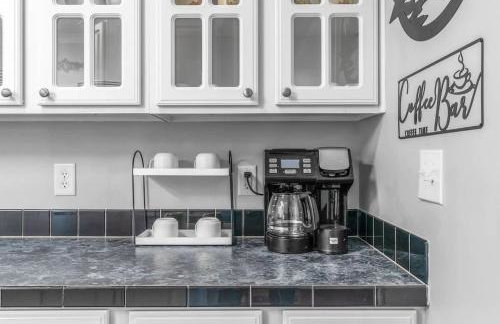 DockTales - Panoramic Views & Private Dock - Foto 25