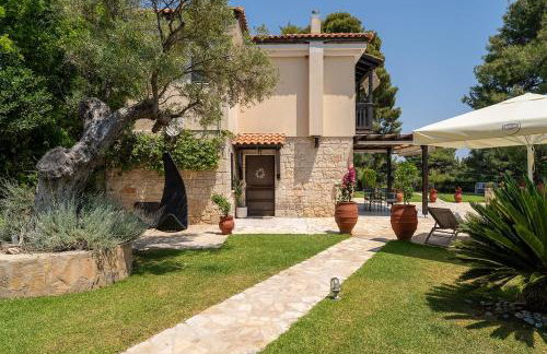 Eco Stone Villa with Private Pool and Jacuzzi - Photo 38