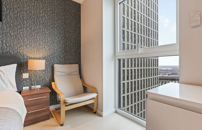 Elegant 2 Bed Apartment Within Many Attractions - Foto 29