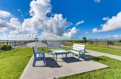 Galveston Bay Views and Pier! San Leon Gulf Getaway - Foto 30