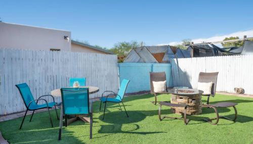 Cali 2BR Getaway Firepit, Yard & Spring Charm - Foto 5, Garden view