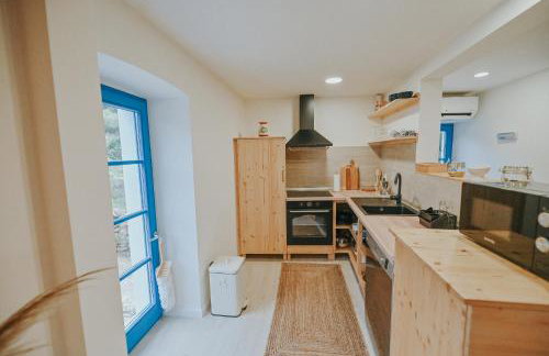 Stone House Zrinski entire apartment 62 m2 - Photo 8