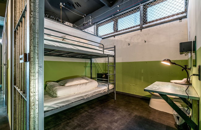 Okinawa Prison - Foto 20