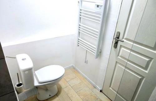 Logement Cosy & Spacieux Hypercentre CAEN - Photo 8