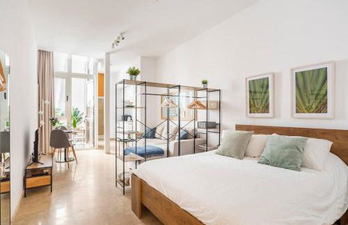 ESTUDIO TRANQUILO EN PLENO CENTRO DE MALAGA - Foto 1