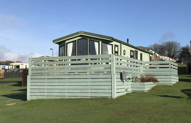 Three Lochs Holiday Caravan for Families & Couples - Photo 1