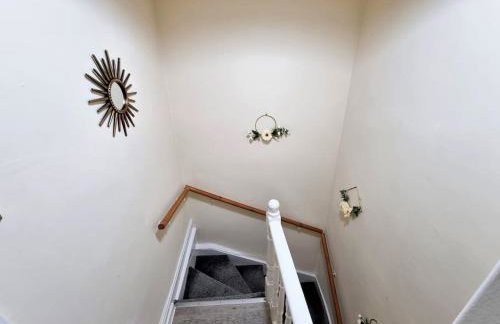 *6R* setup for your most amazing & relaxed stay + Free Parking + Free Fast WiFi * - Foto 32