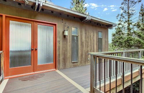 PNW MCM 155ft Private Waterfront Gem on Raft Island with Hot Tub - Foto 22